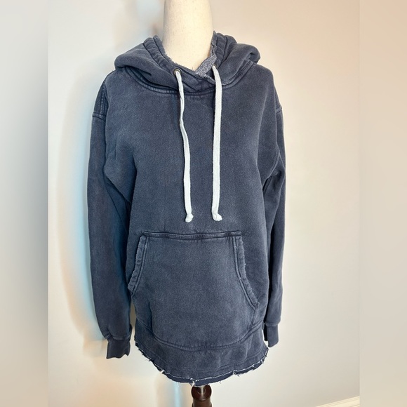 Sz M We the Free Zuma hoodie in dark blue denim mineral wash look - Picture 3 of 10